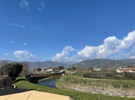 Charming apartment in Tuscany, hotel para famílias em San Piero in Campo