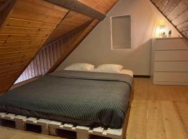 Charmant appartement en duplex à Porrentruy, hotel v destinaci Porrentruy