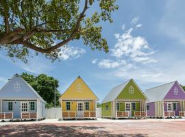 Rainbow Huts by Zing Motel, glamping site in Butterworth