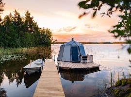 AuroraHut Aurantola, glamping site in Kouvola