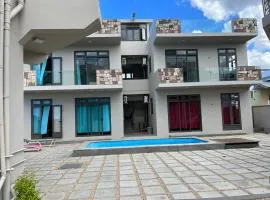 John house 2 bedrooms No 3