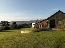 The Barn., hotel cerca de Castillo de Carreg Cennen, Carmarthen