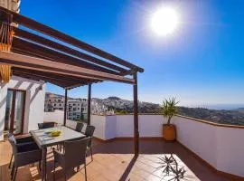 Penthouse 17A, Frigiliana 2 bedroom, Pool, Large Terrace and Amazing views in the center of Frigiliana HansOnHoliday Rentals