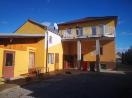 Haus HERZOGENBURG - Ferienwohnungen, hotel with parking in Herzogenburg