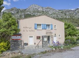 Auberge De La Vallee, hotel with parking in Saint-Jean-de-Buèges