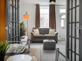 Cudworth House, Barnsley for contractors & Families, off-road parking, speedy WIFI,etc