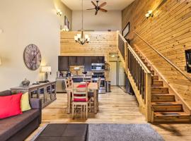 Cozy Granby Mountain Condo w/ Resort Amenities!, hotel di Granby