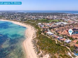 Palazzo at Avalon Beach, cabana o cottage a Wannanup