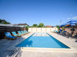 Vila Maia, hotel i Corbu