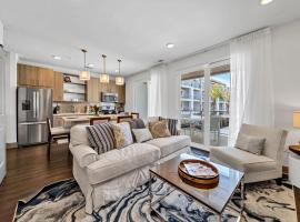 Stunning Modern Condo The Pointe 123 At Rosemary Beach Please Get To The Pointe, hotel in Rosemary Beach