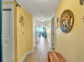 Sunny Daze Will Brighten Your Stay Let The Sun Shine In Waterscape C502