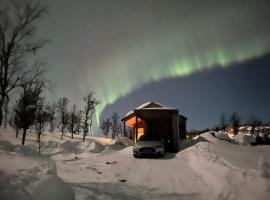 Skarvhytta - moderne hytte med flott beliggenhet, hotel with parking in Seim