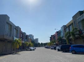 TGL Aparthotel Tanjung Lumpur, hotel con parking en Kuantan