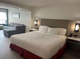 La Quinta Inn & Suites by Wyndham Albuquerque Midtown