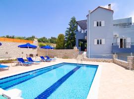 Blue Villa 2 - With Private Pool, hotel em Perama