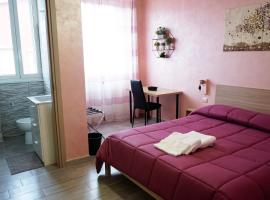 Roma Tourist Lease, hotell i Acilia