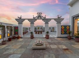 Maan Vilas By Stone Wood, hôtel à Udaipur près de : Sajjangarh Fort