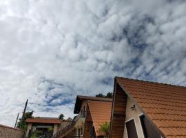 Pousada Florada da Serra, alojamiento con cocina en Monte Verde