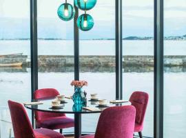 Thon Hotel Ålesund, хотел в Олесун