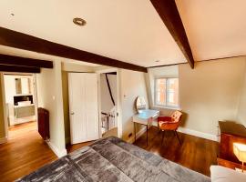 Abbey Gardens Cottage, cheap hotel in Bury Saint Edmunds