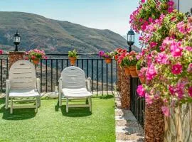 Awesome Home In Mecina Bombarón