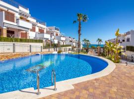 Cozy Apartment In Torrevieja With Wifi, hôtel à Torrevieja