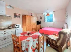 Lovely Apartment In Salins-les-bains With Kitchen