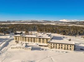 Cozy Apartment In Tisleidalen With Wifi, Hotel mit Pools in Golsfjellet