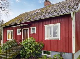 Beautiful Home In Vrigstad With Kitchen, hotel Vrigstadban