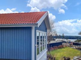 Amazing Home In Tanumshede With Sauna, Wifi And 1 Bedrooms, Ferienhaus in Tanumshede