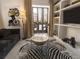 THE CLOCK HOUSE Luxury Urban Suites, apartmen servis di Málaga