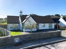 4 bedroom Holiday Home In Union Hall, West Cork