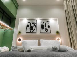 Plane Tree Luxury Suites, hotel keluarga di Ioannina