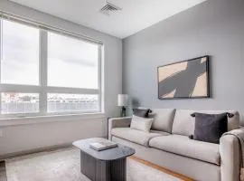 Brighton 1br w wd pool gym nr Green Line BOS-849
