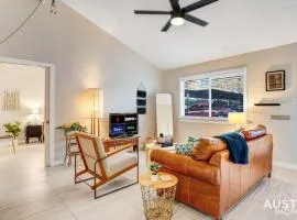 Quick Bike Ride to Central Austin from Quiet 1BD