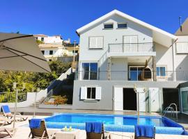 Villa Fanny, Strandhaus in Ribeira Brava