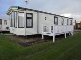 8 Berth Central heated Golden Palm (Aspen GP) – hotel w mieście Chapel St Leonards