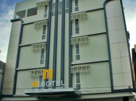 M Hotel, hotel em Mataram