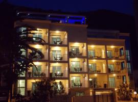 Apartments and Rooms Grand Palazzo, hotel v destinaci Budva