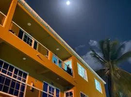 Sea Life Apartamentos en vía principal Centro y San luis