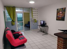 ST-Laurent Centre Confort T2, self-catering accommodation in Saint-Laurent du Maroni