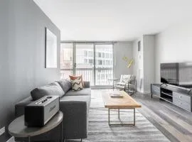 Gold Coast 1BR w Gym Pool nr Magnificent Mile CHI-221