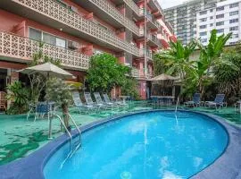 Royal Grove Waikiki
