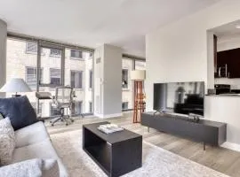 Loop 1BR w gym pool lounge 1 block from L CHI-671