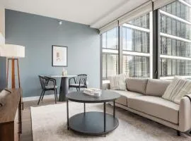 S Loop 1BR w Pool Gym Spa nr Grant Park CHI-741