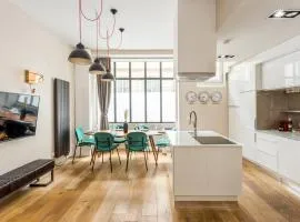Design et confort near Champs Elysees