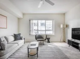 Downtown Bellevue 1BR w WD Storage nr Shops SEA-321