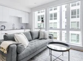 Oakland Studio w AC WD Gym Coworking nr BART SFO-525