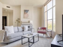 Fremont 2BR w Pool WD Gym nr TJ WF SFO-964, hotel di Fremont