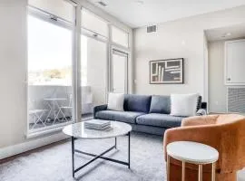 San Carlos 2BR w Gym Pool BBQ nr Caltrain SFO-910